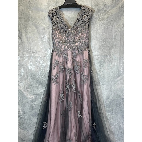 COPY - LA FEMME NWT Women's Pink/Grey Jewel Embellished Floral Lace Mesh A-Line… - Picture 3 of 13
